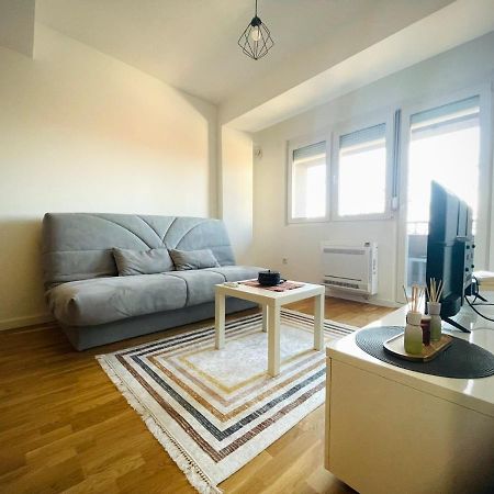 Apartman Nikol Куманово Екстериор снимка