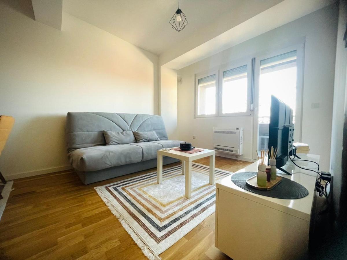 Apartman Nikol Куманово Екстериор снимка
