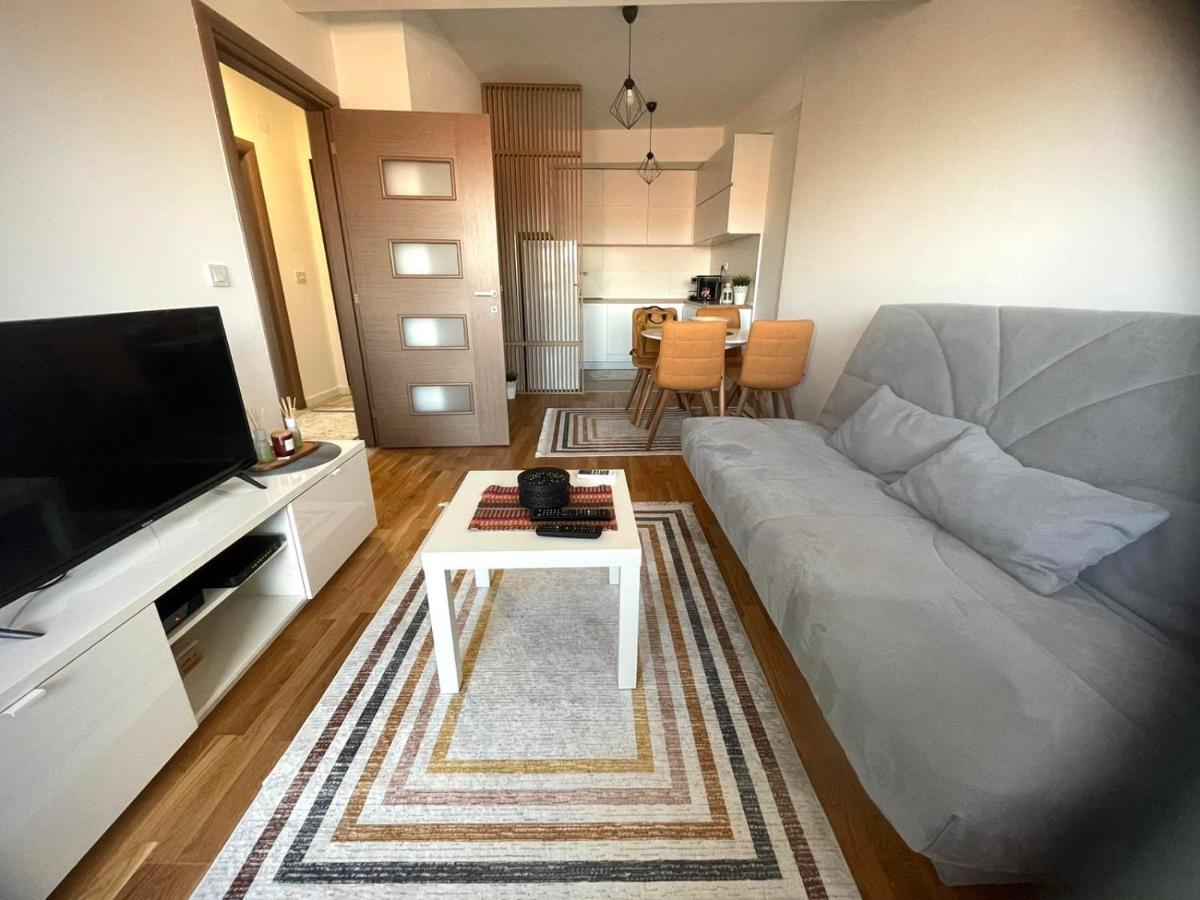 Apartman Nikol Куманово Екстериор снимка